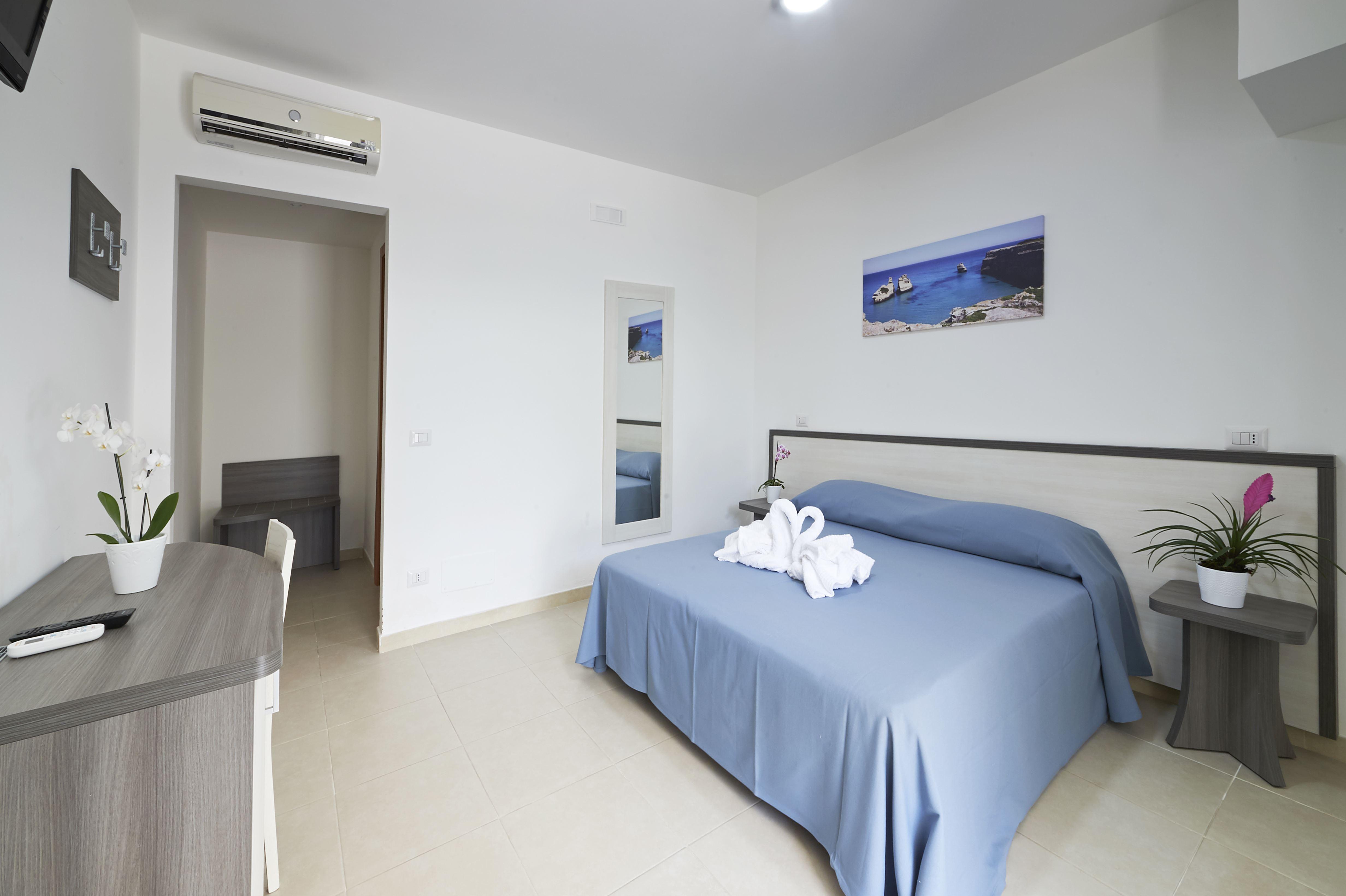 Alba Azzurra - Cdshotels Torre dell'Orso Eksteriør billede